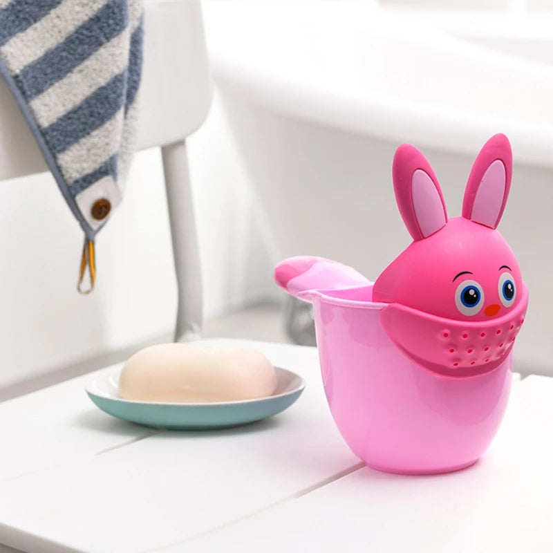 Baignoire pour bébé, tasse de rinçage, dessin animé, douche, lavage pour la tête