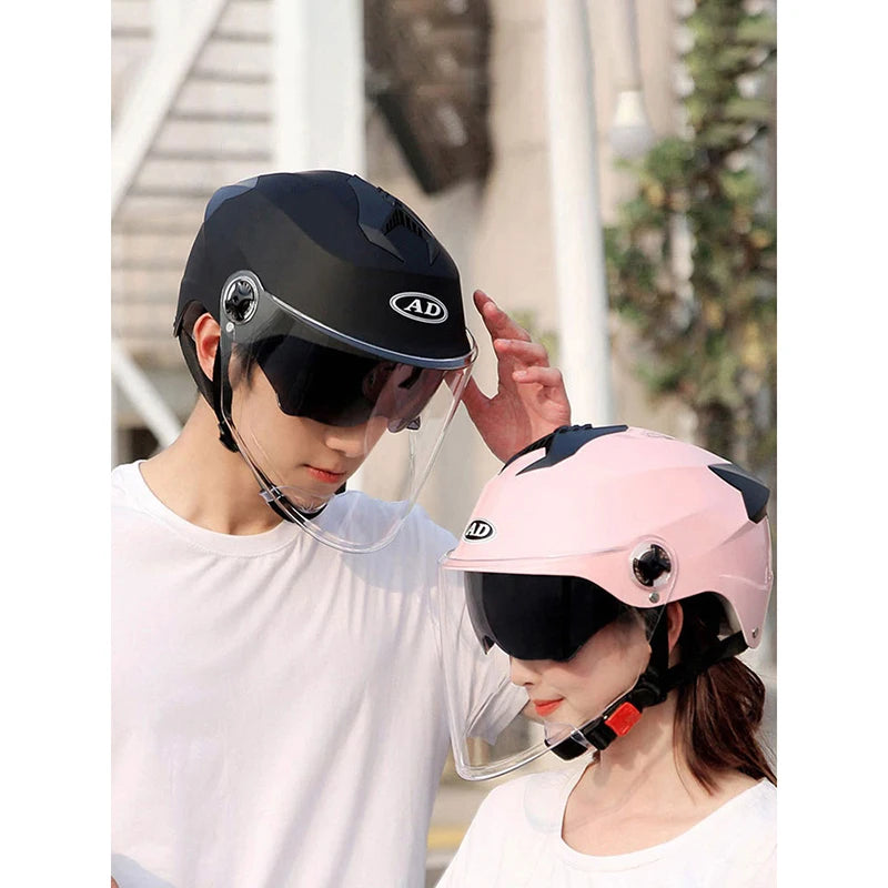 Casques de moto avec lumières LED, casque de cyclomoteur