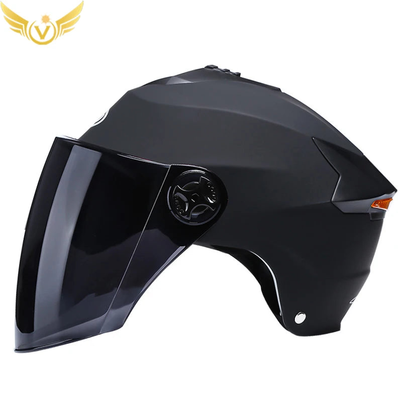 Casques de moto avec lumières LED, casque de cyclomoteur